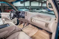 1996-Chevrolet-Silverado-Emerald Green Metallic-146925-49.jpg